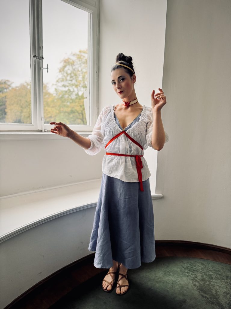 Elena Harsányi, Venus